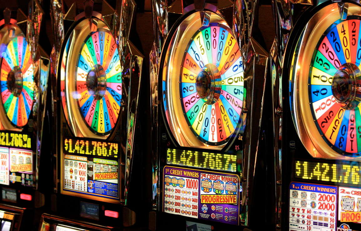Apakah Slot Menggunakan Jadwal Penguatan?